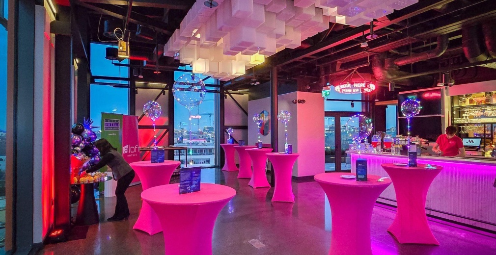 7th Floor Pod Setup Louise Brown