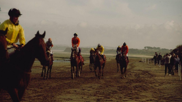 Jockey An Súl part of the Capall Gang Series