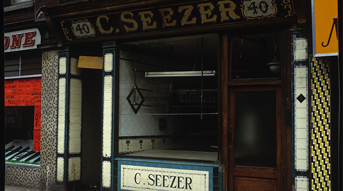 Seezer shop front Thomas Street